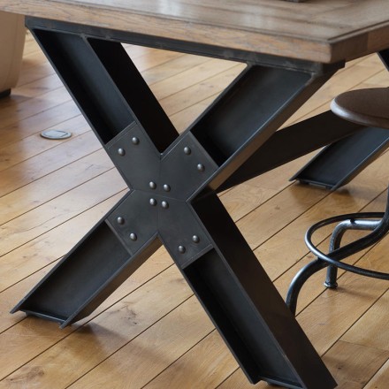 Table de repas - MANUFACTURE détails